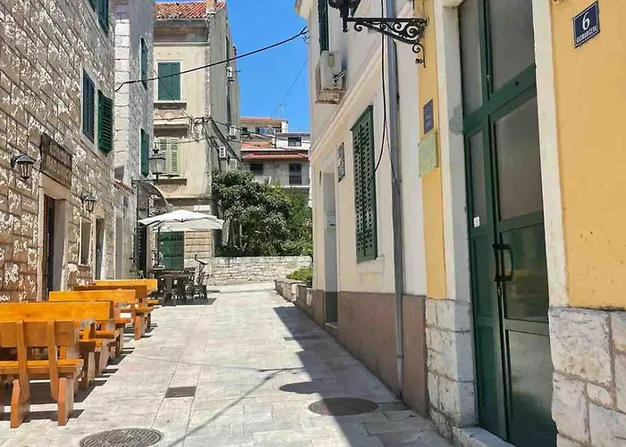 Soul-steps From And Center Apartmán *