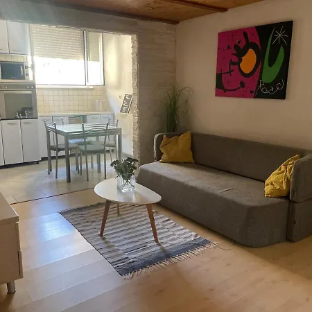 Split Soul-Steps From Beach And Center Apartment
