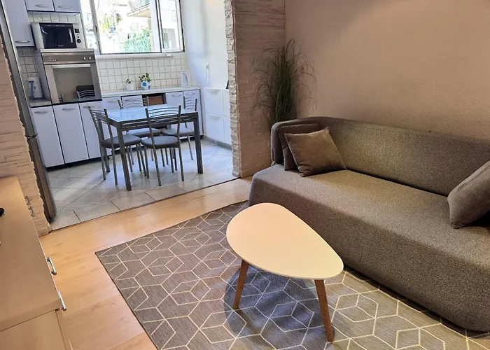 Soul-steps From And Center * Split